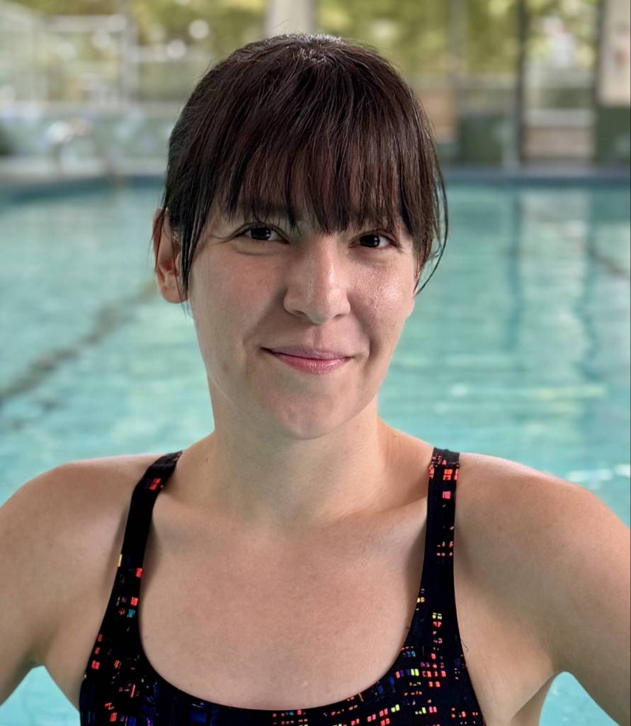 Mina, Swim Lessons Vancouver swim instructor teaching kids and adult women in Yaletown